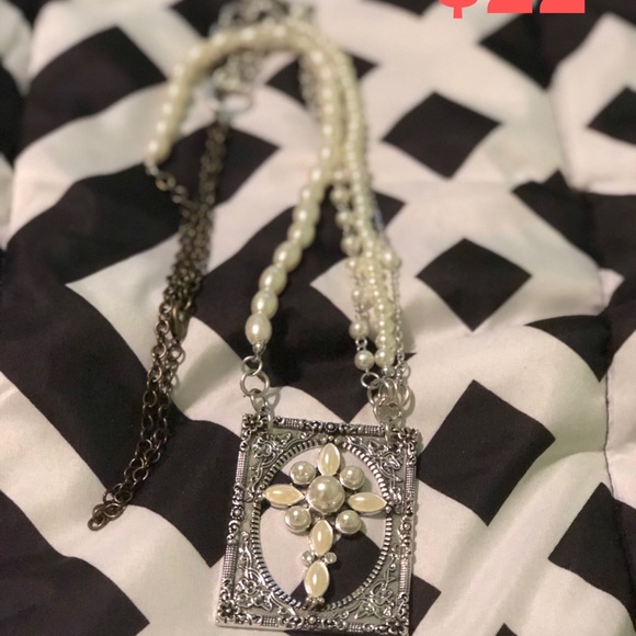 Plunder - Picture 1 of 1